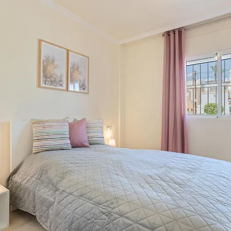 Casa Marie-pierre * Villamartin (Valencia)
